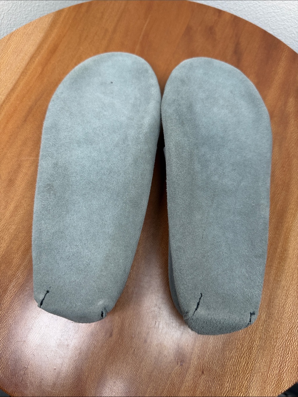 Minnetonka Gray Suede Leather Moccasins Size 7 NEW - Picture 8 of 11